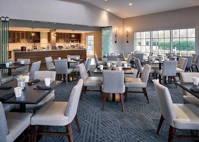 Delta Hotels By Marriott Norfolk Airport